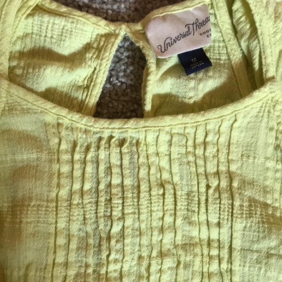 Cute flowy light yellow tank. - Picture 3 of 4